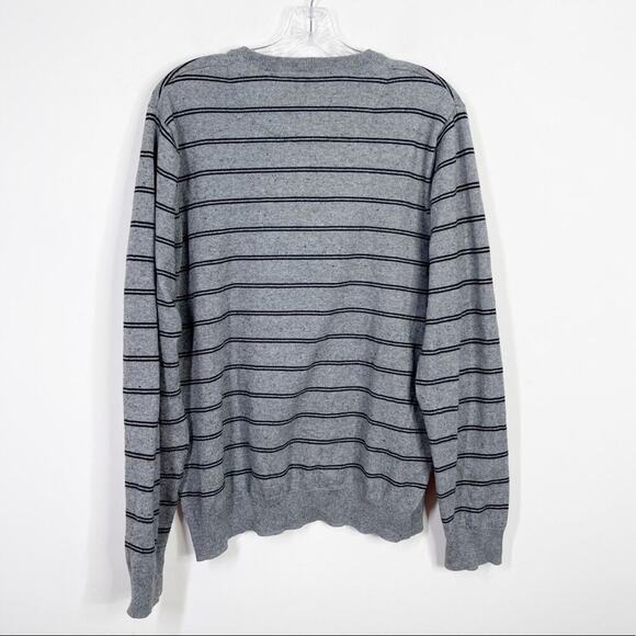 NORDSTROM Men’s Gray and Navy Striped Cashmere Blend Sweater Sz. L Large - Picture 3 of 3